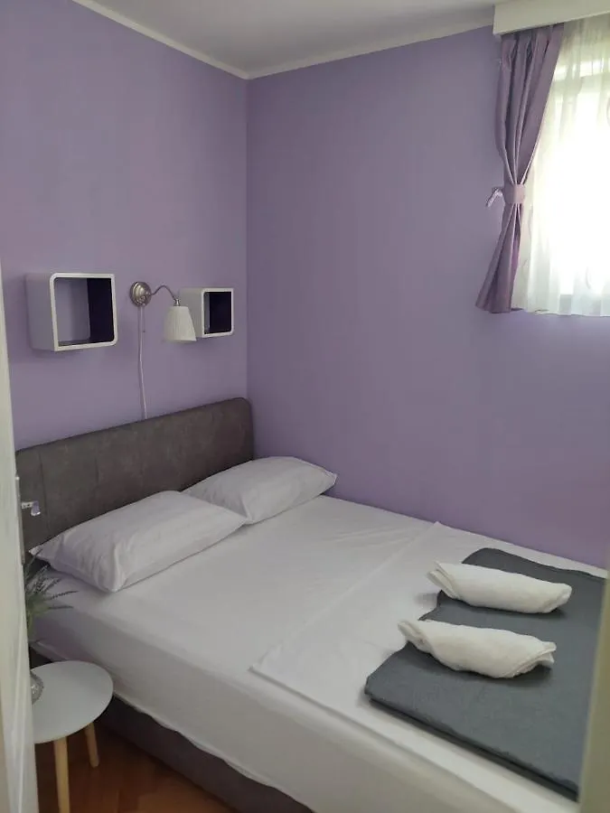 سبليت Terrace Temple Apartment 0*,